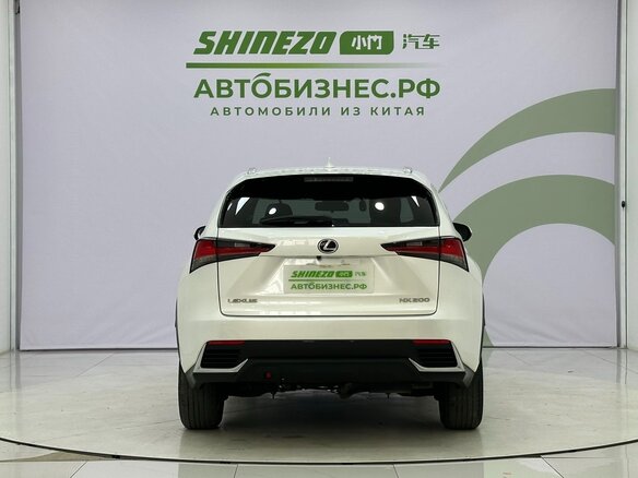 2021 Lexus NX 200 II, белый - вид 5