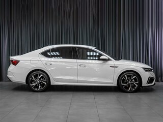 2022 Skoda Octavia IV (A8), белый, 2367000 рублей, вид 5