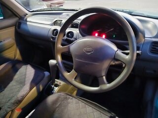 1998 Nissan March II (K11), зелёный, 140000 рублей, вид 5