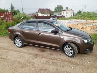 2014 Volkswagen Polo V, коричневый, 900000 рублей, вид 4