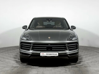 2020 Porsche Cayenne III, серый, 6000000 рублей, вид 2