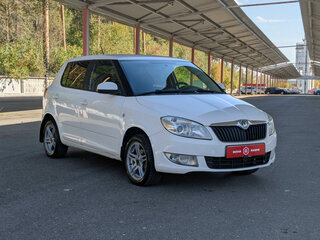 2012 Skoda Fabia II Рестайлинг, белый, 519900 рублей, вид 2