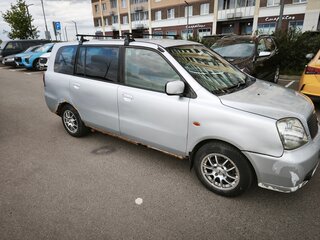 2000 Mitsubishi Dion I, серый, 330000 рублей, вид 2