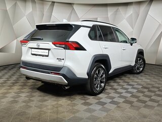 2025 Toyota RAV4 V (XA50), белый, 3755000 рублей, вид 2