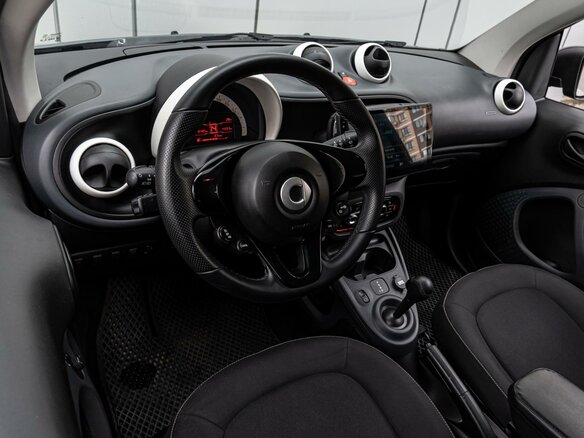 2018 Smart Fortwo III, чёрный, 970000 рублей - вид 5