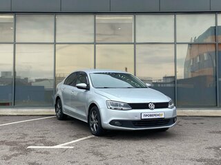2012 Volkswagen Jetta VI, серебристый, 545000 рублей, вид 2