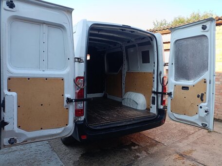 2017 Renault Master, белый, 1390000 рублей, вид 4