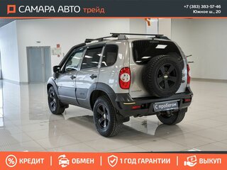 2016 Chevrolet Niva I Рестайлинг, коричневый, 565000 рублей, вид 4