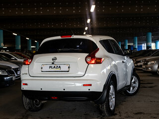 2013 Nissan Juke I, белый, 1059000 рублей, вид 3