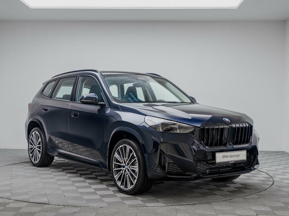2026 BMW X1 Long 25Li xDrive III (U11/U12), чёрный, 5800000 рублей - вид 4