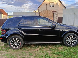 2011 Mercedes-Benz M-Класс 350 II (W164) Рестайлинг, чёрный, 2500000 рублей, вид 3