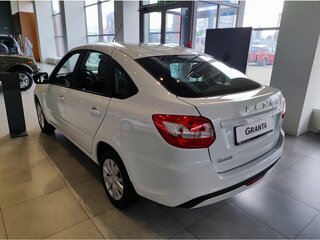 2026 Lada (ВАЗ) Granta I Рестайлинг, белый, 1082100 рублей, вид 5