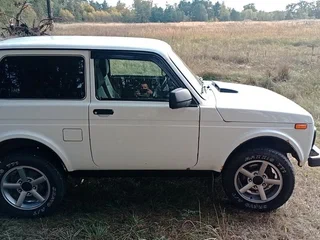 2019 Lada (ВАЗ) 2121 (4x4) I Рестайлинг, белый, 520000 рублей, вид 1