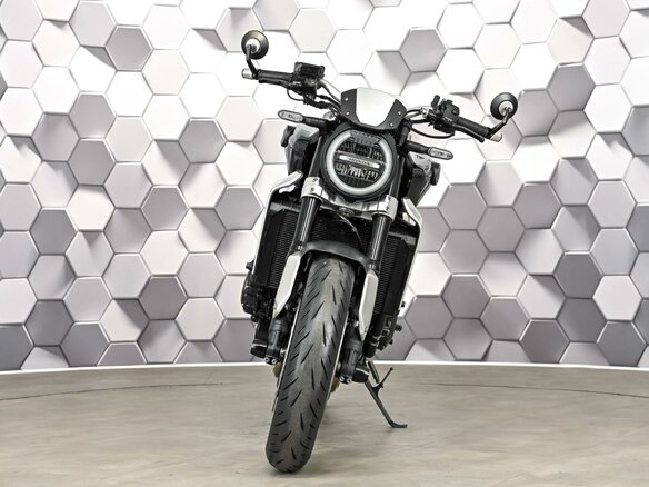 2018 Honda CB 1000R, чёрный, 975000 рублей - вид 4