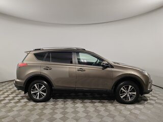 2017 Toyota RAV4 IV (XA40) Рестайлинг, коричневый, 2199000 рублей, вид 4