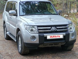 2008 Mitsubishi Pajero IV, серый, 1350000 рублей, вид 1
