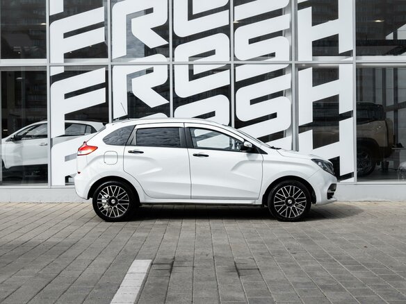 2021 Lada (ВАЗ) XRAY I, белый, 925000 рублей - вид 4