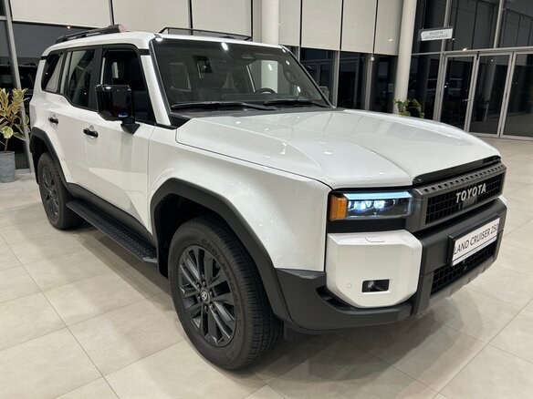2026 Toyota Land Cruiser Prado 250 Series, белый, 12490000 рублей - вид 2