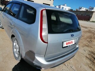 2011 Ford Focus II Рестайлинг, серебристый, 455000 рублей, вид 2