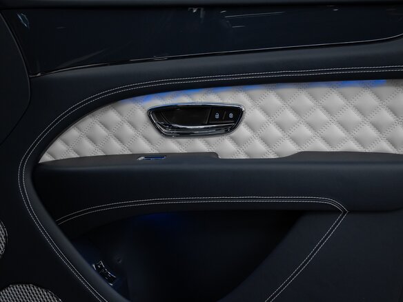 2025 Bentley Bentayga I Рестайлинг, синий, 37990000 рублей - вид 15