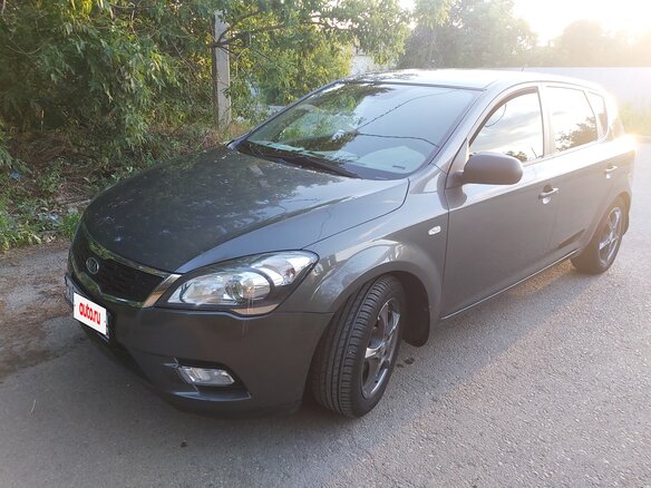 2011 Kia Ceed I Рестайлинг, серебристый, 710000 рублей - вид 1