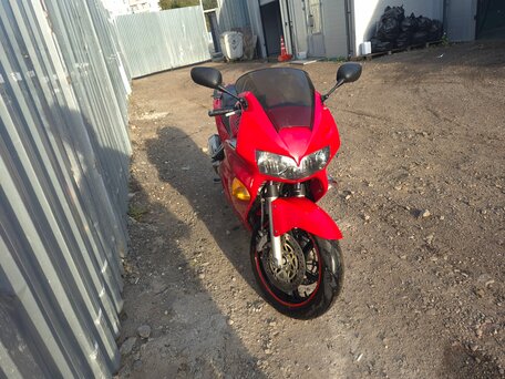 1998 Honda VFR 800, красный, 350000 рублей, вид 1
