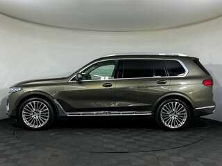 2021 BMW X7 40i I (G07), коричневый, 8725615 рублей, вид 5