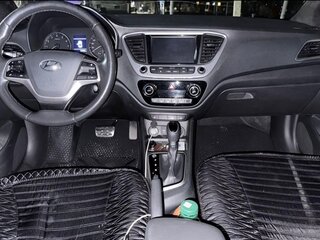 2018 Hyundai Solaris II, белый, 1250000 рублей, вид 5
