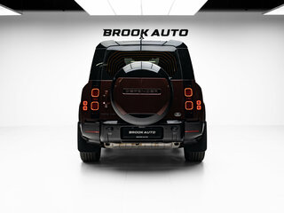 2022 Land Rover Defender 130 II, красный, 12590000 рублей, вид 5