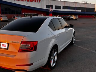 2016 Skoda Octavia III (A7), белый, 1550000 рублей, вид 4