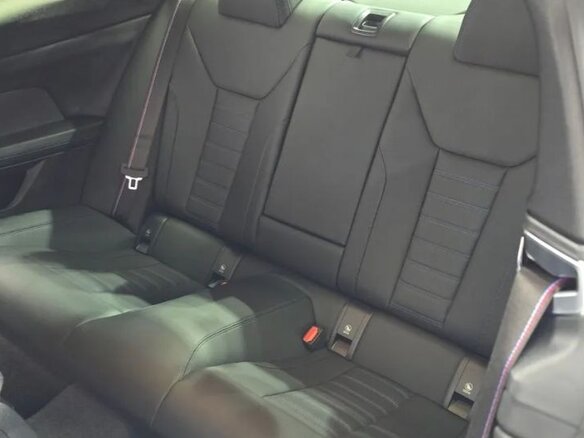 2025 BMW 4 серии 420i G22, G23, G26 Рестайлинг, чёрный, 6993964 рублей - вид 4