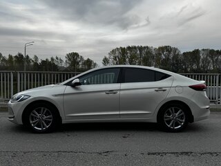 2017 Hyundai Elantra VI (AD), серый, 1350000 рублей, вид 5