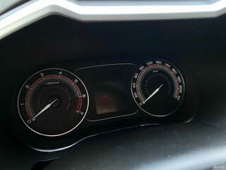 2026 Lada (ВАЗ) Vesta I Рестайлинг (NG), серый, 1601000 рублей, вид 3