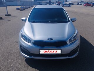 2017 Kia Ceed II Рестайлинг, серебристый, 1250000 рублей, вид 2