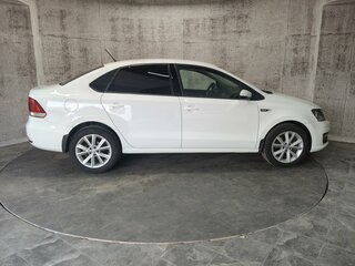 2016 Volkswagen Polo V Рестайлинг, белый, 732000 рублей, вид 5