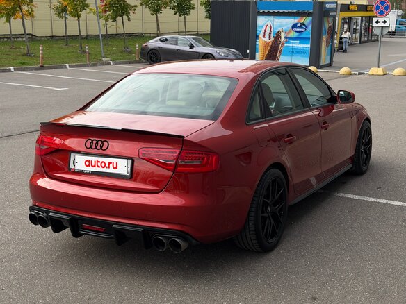 2012 Audi A4 IV (B8) Рестайлинг, красный, 1790000 рублей - вид 5