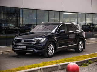 2018 Volkswagen Touareg III, синий, 4300000 рублей, вид 3