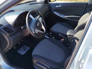 2013 Hyundai Solaris I, голубой, 680000 рублей, вид 5