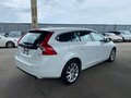 2015 Volvo V60 I Рестайлинг, белый, 1850000 рублей - вид 6