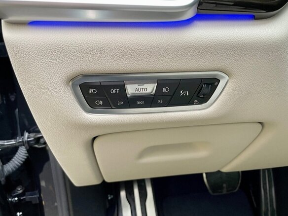 2019 BMW X5 M50d IV (G05/G18), чёрный, 7900000 рублей - вид 27
