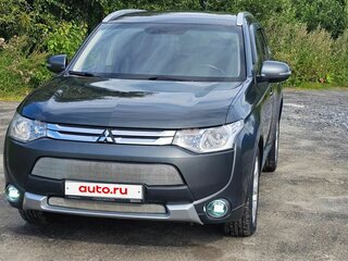 2014 Mitsubishi Outlander III, серый, 1480000 рублей, вид 1