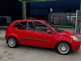 2007 Ford Fiesta Mk5, красный, 449000 рублей, вид 3