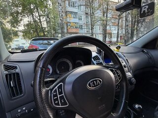 2008 Kia Ceed I, бежевый, 600000 рублей, вид 3