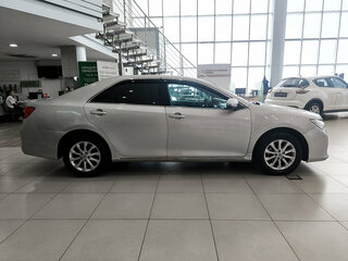 2014 Toyota Camry VII (XV50), серебристый, 1500000 рублей, вид 5
