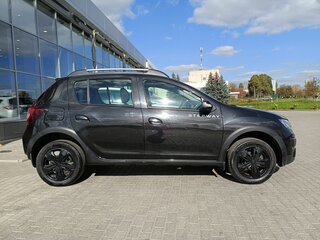 2017 Renault Sandero Stepway II, чёрный, 1036000 рублей, вид 4