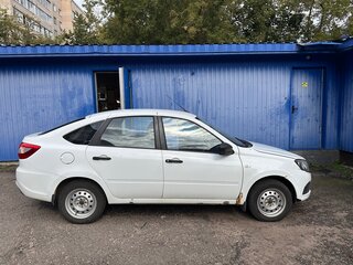 2018 Lada (ВАЗ) Granta I Рестайлинг, белый, 410000 рублей, вид 3