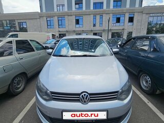 2014 Volkswagen Polo V, серебристый, 800000 рублей, вид 1