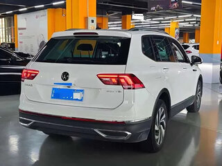 2023 Volkswagen Tiguan L II Рестайлинг (China Market), белый, 1800000 рублей, вид 5