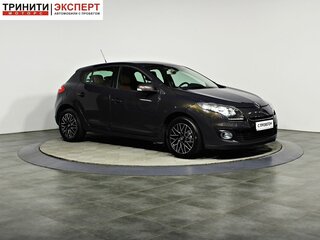 2013 Renault Megane III Рестайлинг, коричневый, 837000 рублей, вид 3