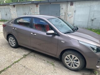 2018 Kia Rio IV, коричневый, 1450000 рублей, вид 4